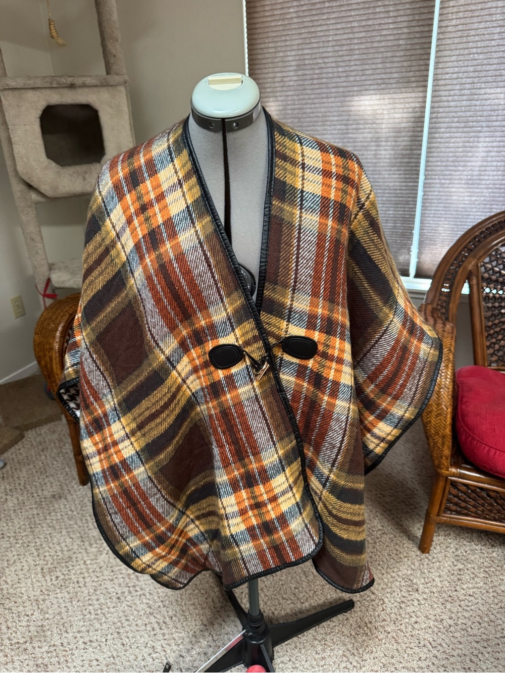 Liz Claiborne Women's Reversible Plaid Poncho Cape Wrap OS Fall Winter Brown